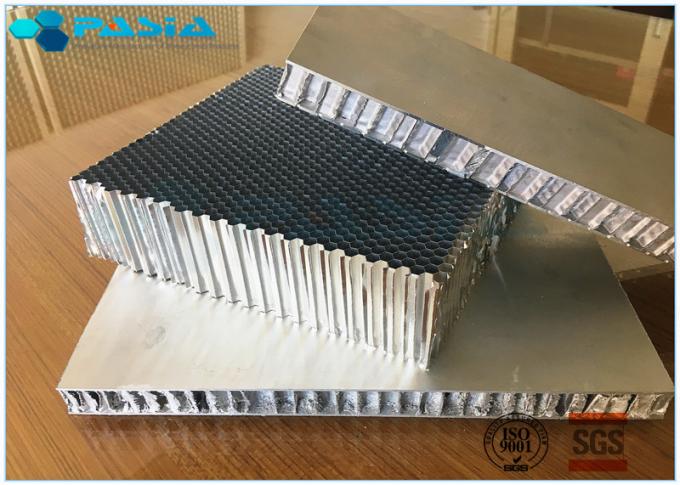 Résistance aux intempéries en aluminium de panneau "sandwich" de nid d'abeilles de surface plane élevée excellente