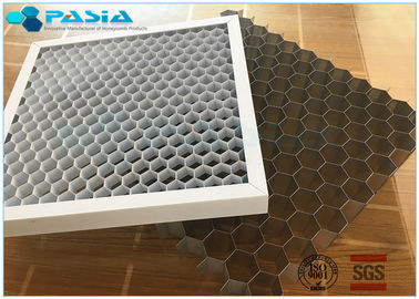 Chine Noyau durable de miel/noyau en aluminium utilisé dans diverses grilles de projecteur d'exposition fournisseur