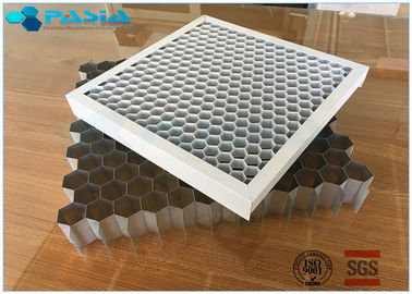 Chine Matériel de feuille en aluminium de nid d'abeilles avec de bonnes représentations thermiques de conduction fournisseur