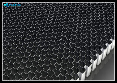 Chine Matériel en aluminium ondulé de structure en nid d'abeilles de catégorie aérospatiale avec le papier d'aluminium 5052 fournisseur