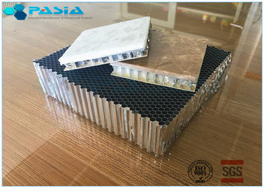 Chine Panneau matériel d'âme en nid d'abeilles de chaux pour la décoration d'intérieur, 25 millimètres d'épaisseur fournisseur