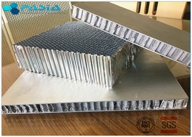 Chine Matériel en aluminium de haute résistance de nid d'abeilles pour des métros et des compartiments de bateau fournisseur