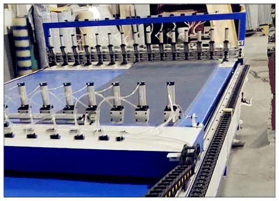 Chine Pin Inserting Aluminum Honeycomb Core automatique 4 découpe/minute en tranches fournisseur