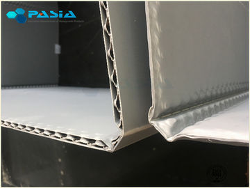 Environmentally Friendly And Easy To Clean Propene Polymer Hollow Board Triplex Box fournisseur