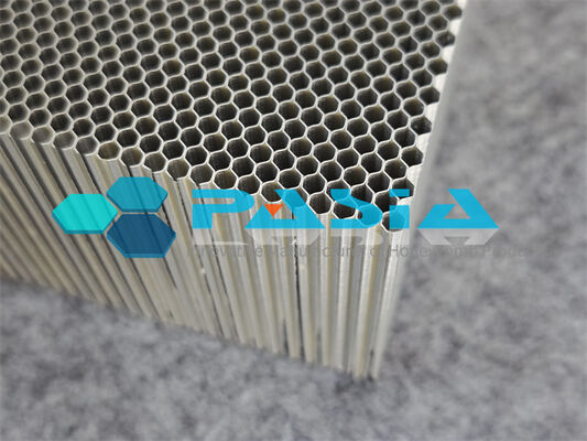 Aluminum Honeycomb Energy Absorber with Graded Cell Thickness for Automotive Crash Box Achieving High Specific Energy Absorption and Lightweight Body-in-white Integration fournisseur