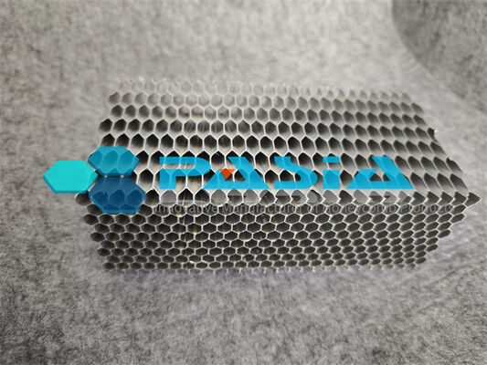 Hexavalent Chromium Conversion Coated Aluminum Honeycomb Core: Aerospace-Grade Corrosion Protection with Structural Bonding Integrity fournisseur